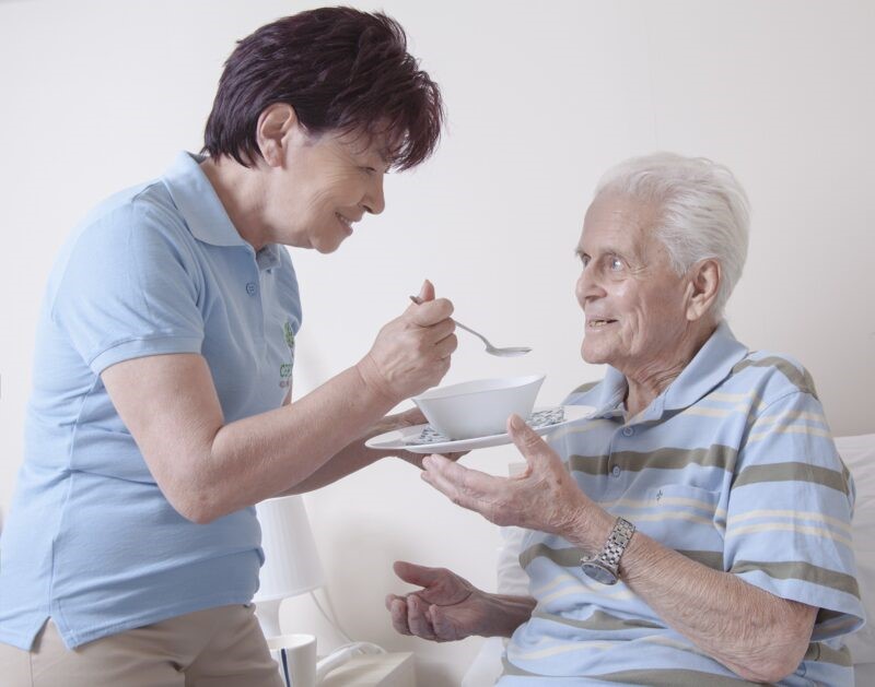Адекватна подкрепа на хората с деменция в резиденцията